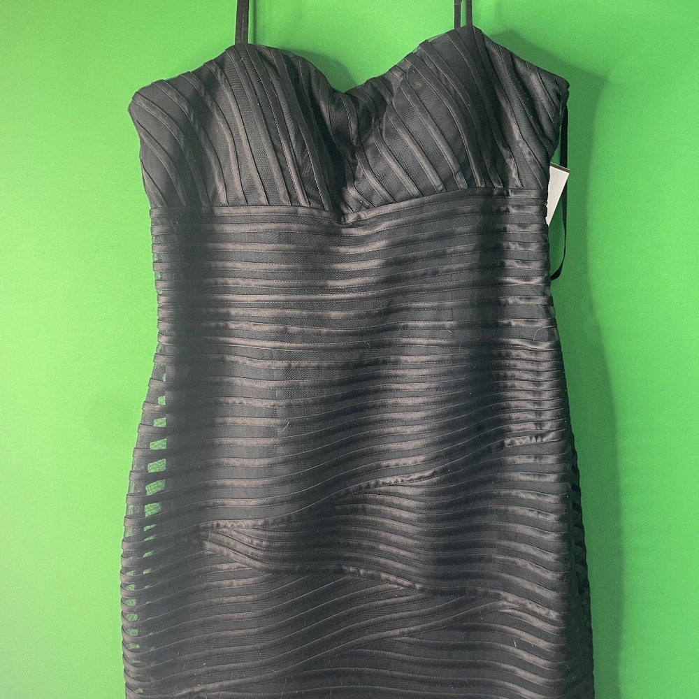White/black  Little Black dress with cool ribbing